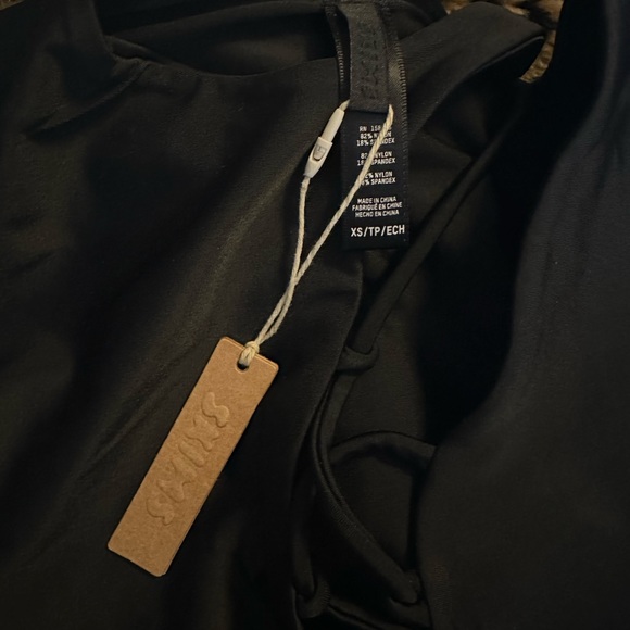 Skims lace-up top - Picture 3 of 4